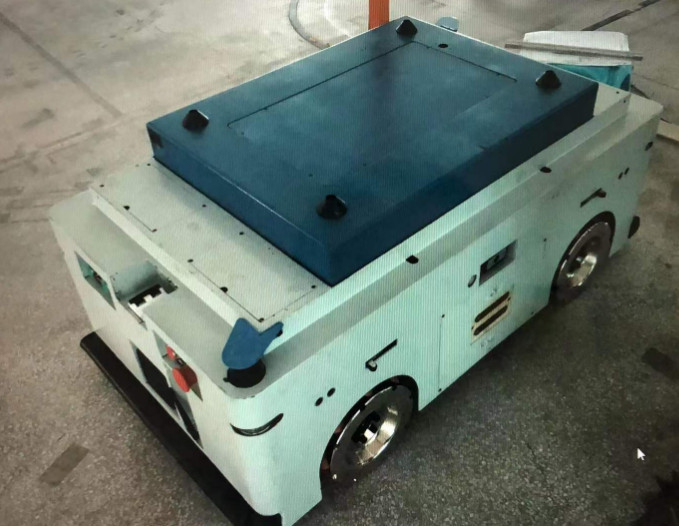 Özel kaldırma AGV Otomatik yönlendirilmiş araç tüm çevre mekanum tekerlek sürücüsü ile hassas doklama yükü 1500KG